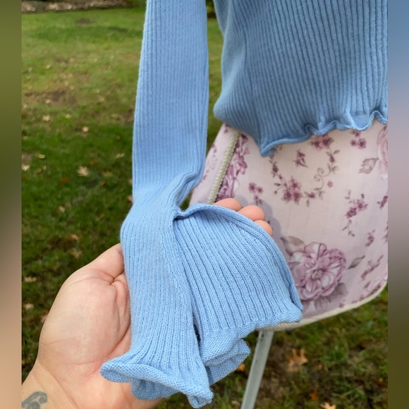 Nasty Gal Ribbed Split Sleeve Cropped Cardigan | size 2 - Picture 8 of 13